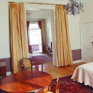 louise-chatelain-suites.brusselshotelsbook.com/